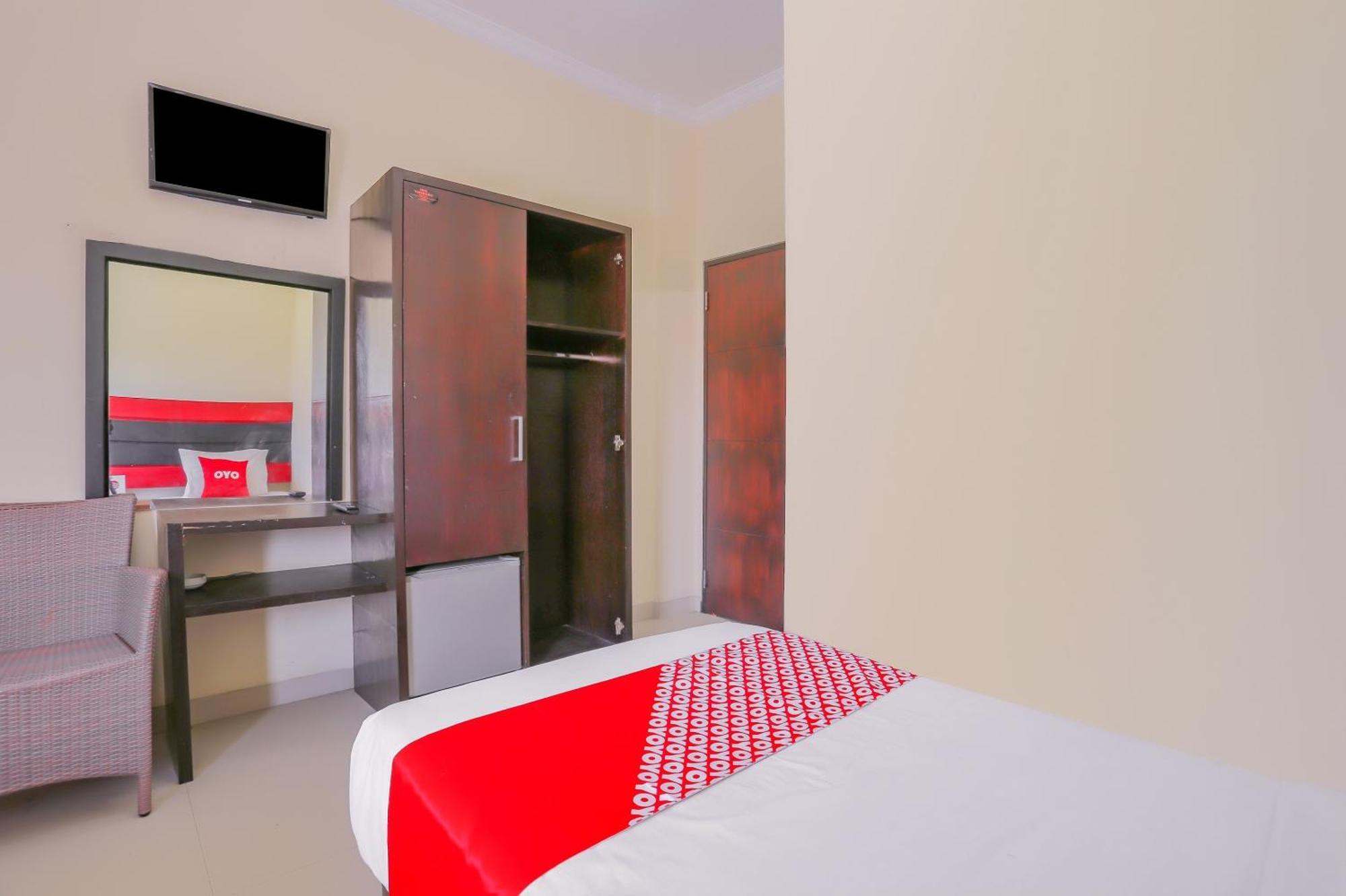 Oyo 4012 Ari Beach Inn Kuta Lombok Eksteriør billede