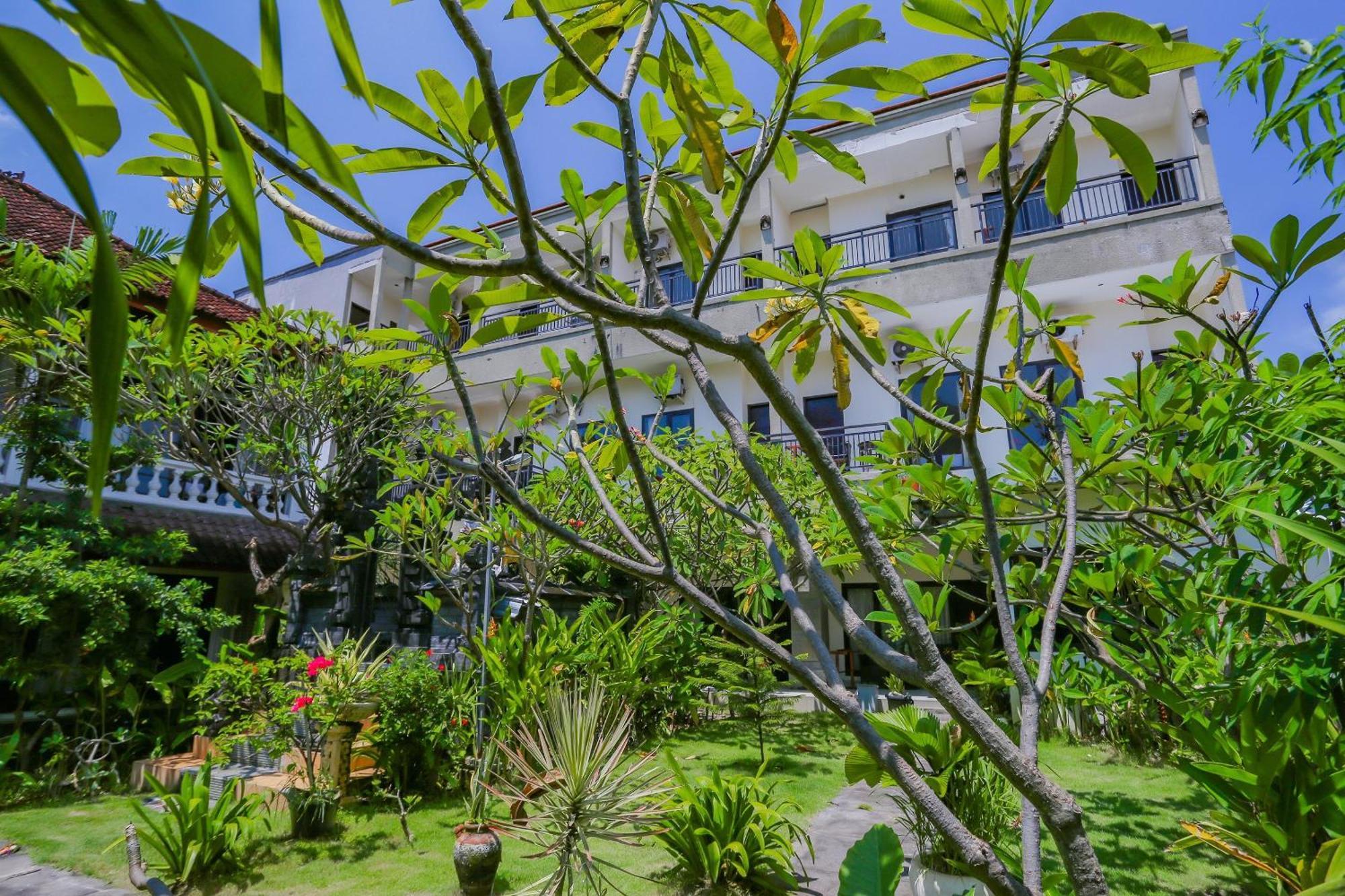 Oyo 4012 Ari Beach Inn Kuta Lombok Eksteriør billede